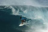 Ward and Munoz Set Early Pace at Volcom Pipe Pro