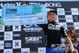 Matt Banting winner of the Australian Open of Surfing Pro Junior presented by Hurley and Billabong at Manly beach. &Acirc;&copy; ASP/Dunbar
